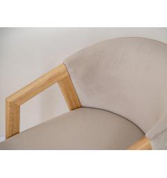 Poltroncina minimal rovere massello e velluto beige FORIO