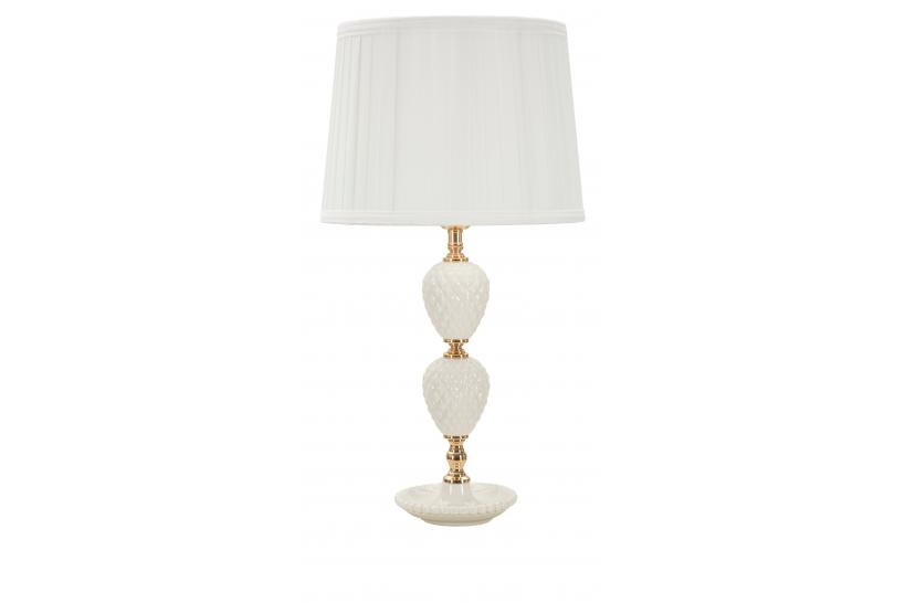 Lampada in ceramica bianca con rifiniture dorate dal design semplice ed elegante