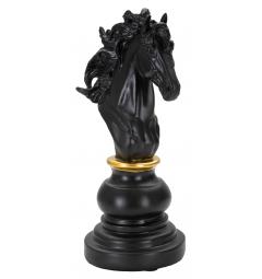 Cavallo degli scacchi nero con eleganti decorazioni dorate