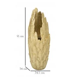 Vaso in resina dorata composto da un insieme di piume per donare un morbido tocco di luce